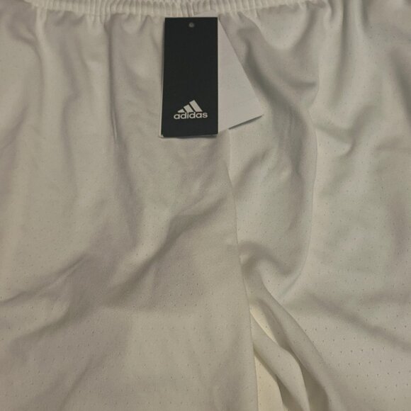 ADIDAS SELECT BASKETBALL‎ SHORTS Women's Size XL OFF WHITE NWT - Picture 3 of 5
